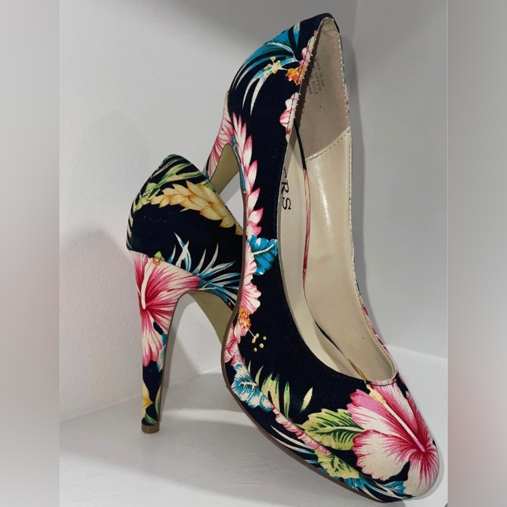 Flowery Stiletto Platform Heels - Size 9.5